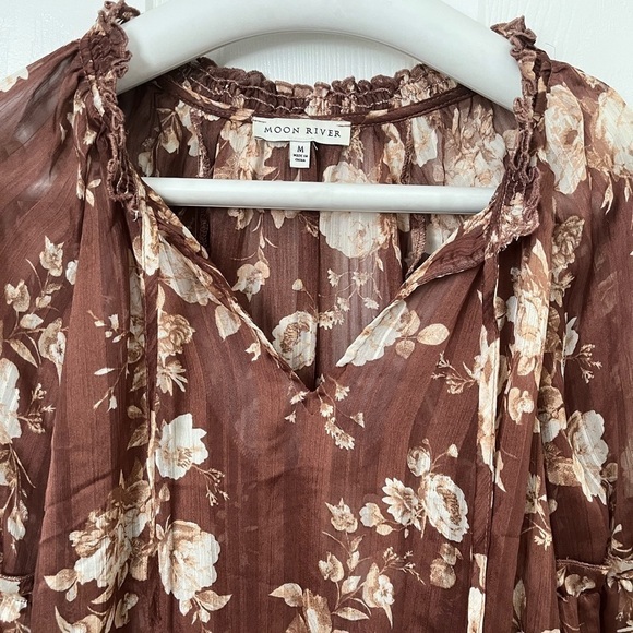 Moon River Floral Print Long Sleeve Blouse, Size Medium, Colour Brown. - Picture 7 of 8